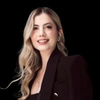 Mayra Nicodemos - Dermatologia e Tricologia